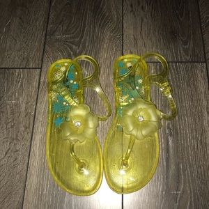 Girl’s waterproof floral yellow sandals